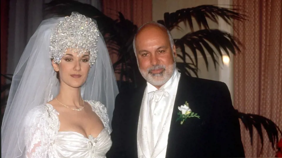 Céline Dion s manželem na archivním snímku ze svatby