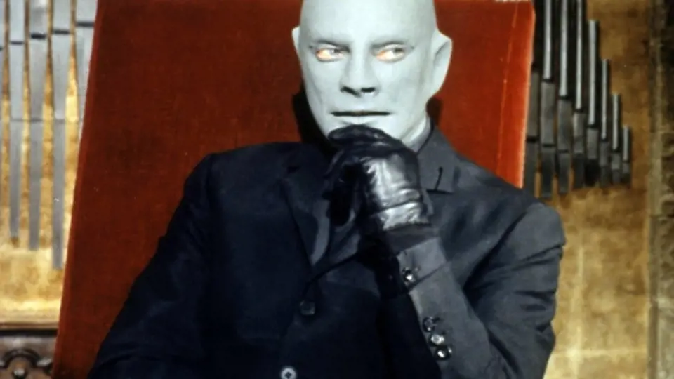 Marais se potil pod maskou Fantomase ve třech filmech. 
