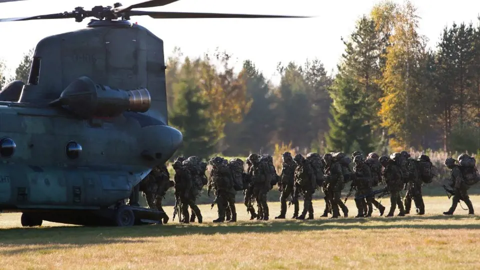 Vojenské cvičení NATO Trident Juncture v Norsku