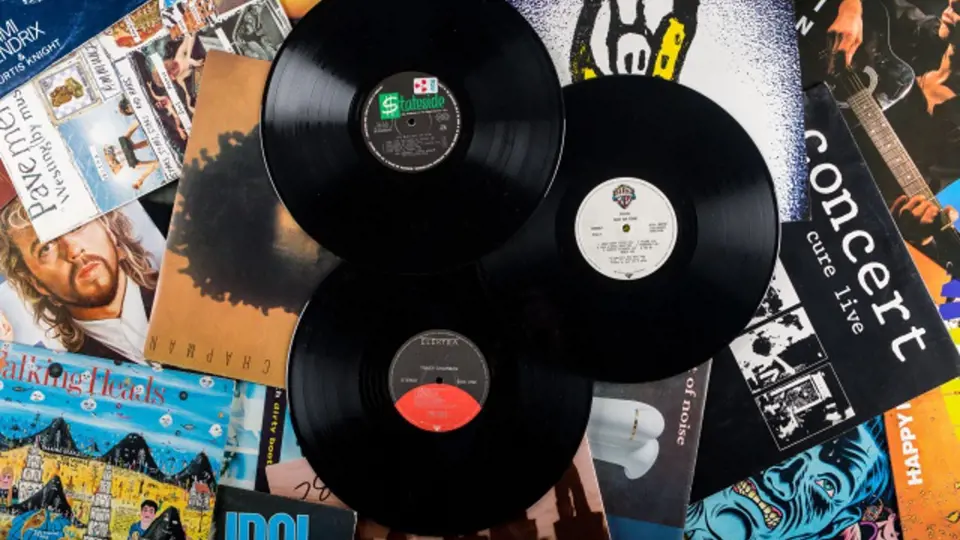 Vinylové desky se stávají čím dál více populárnější