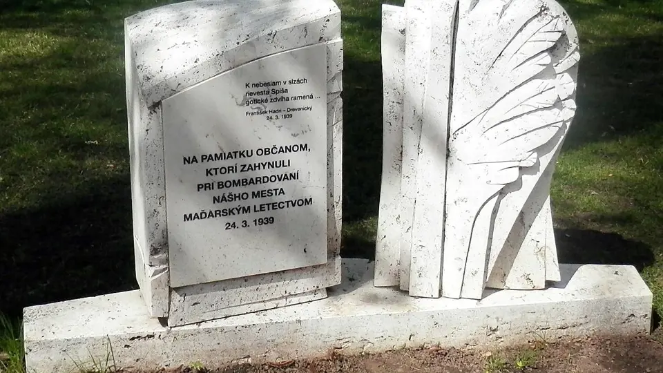 Nálet na Spišskou Novou Ves z 24. března 1939 připomíná v obci několik pomníků