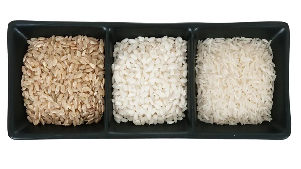 Tři druhy rýže, hnědá jako příloha, arborio na risotta a kaše a basmati k masům.