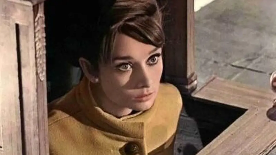 Audrey Hepburnová ve filmu Šaráda z roku 1963