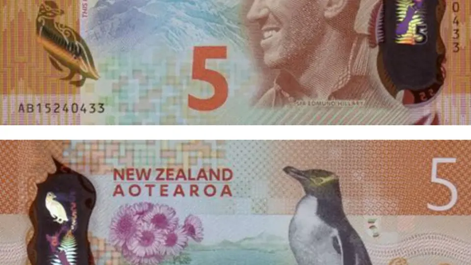 Vítěz roku 2015. Pět novozélandských dolarů s Edmundem Hillarym. 