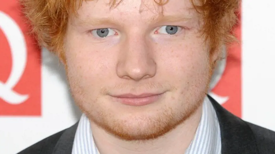 Ed Sheeran může poděkovat koncertu na Letné, ten přispěl k částce 110 miliónů dolarů ( 2.5 mld. kč)