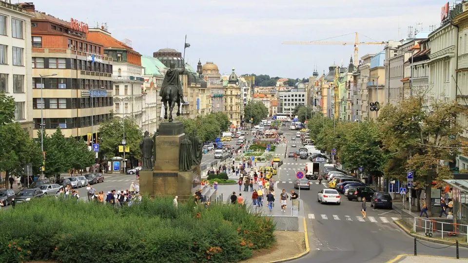 Václavské náměstí, pohled od Národního muzea