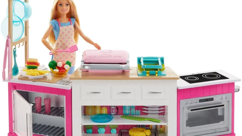 Barbie už zdaleka není jen panenka, prodává se i s celou domácností