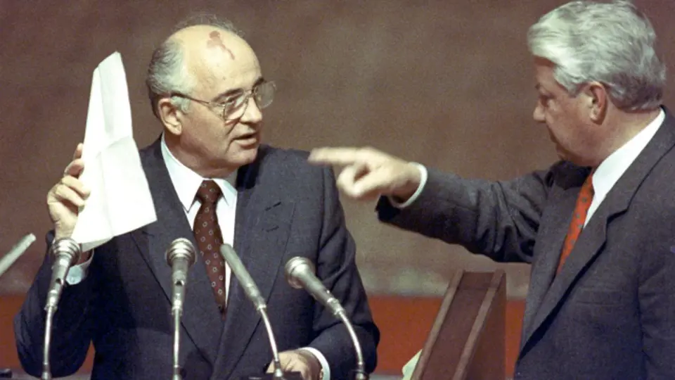 Michail Gorbačov, Boris Jelcin