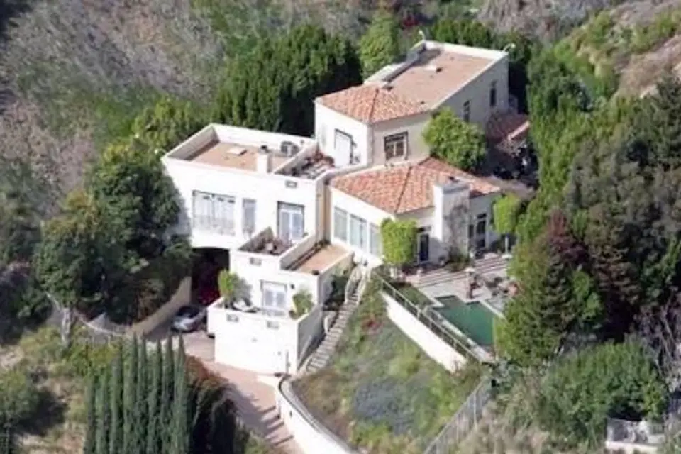 Britney Spears prý nedokáže udržet pořádek ve svém prostorném domě. 