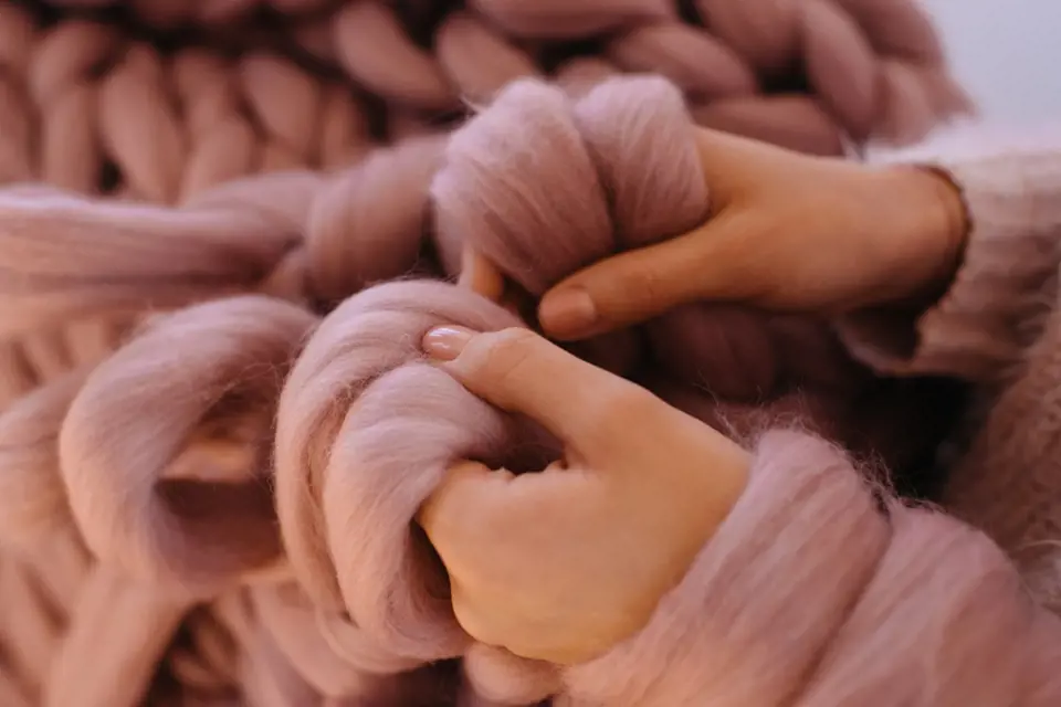 K pletení stačí ruce