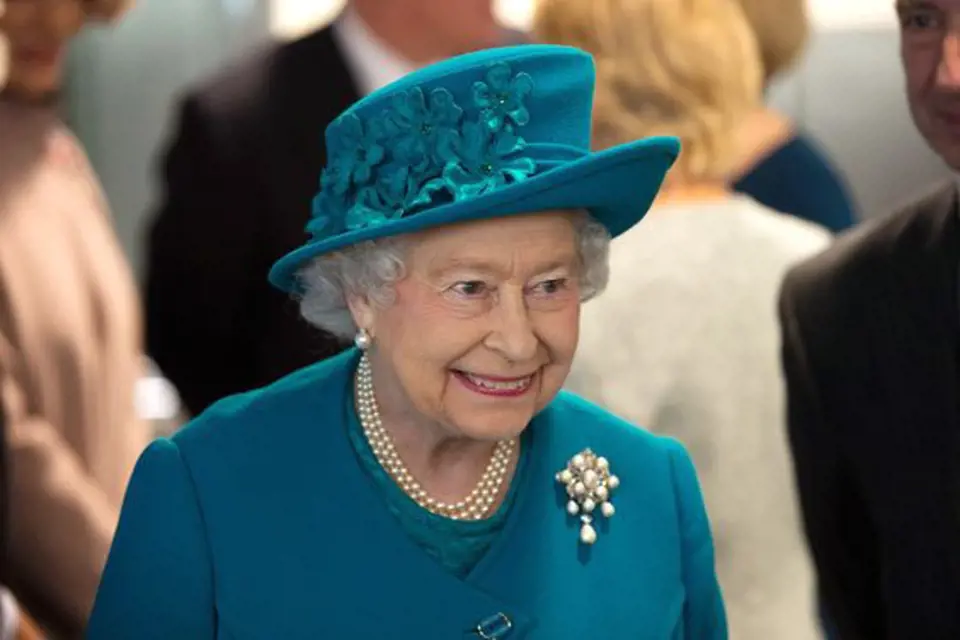 Královna Alžběta II. věří v nesmtelnost perel.