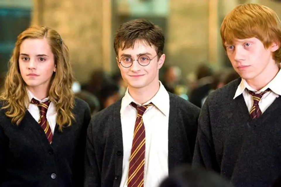 J. K. Rowling je slavná díky sáze o Harry Potterovi