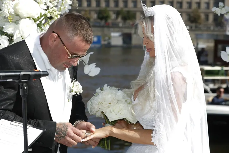 Lela Ceterová a Karlos Vémola si přáli co nejvíce romantickou svatbu