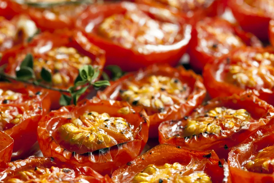 Pečená rajčata jsou opravdovou lahůdkou