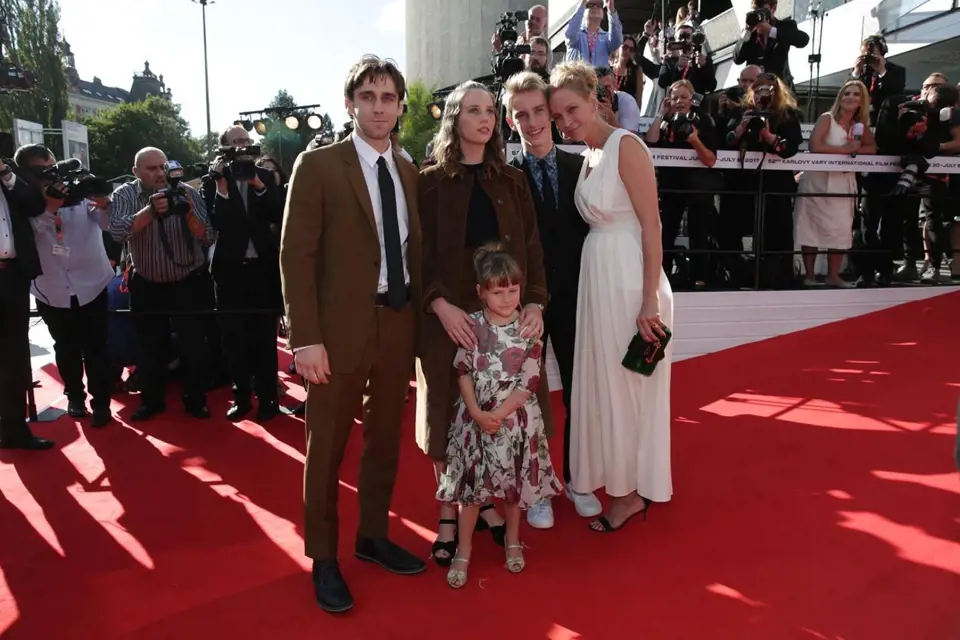 Uma Thurman se svou rodinou.
