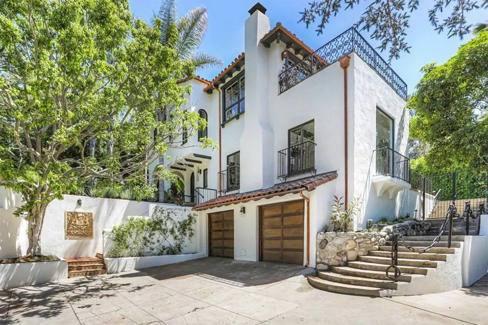 Hvězda Teorie velkého třesku si pořídila v Los Feliz dům za bezmála 7 milionů dolarů.