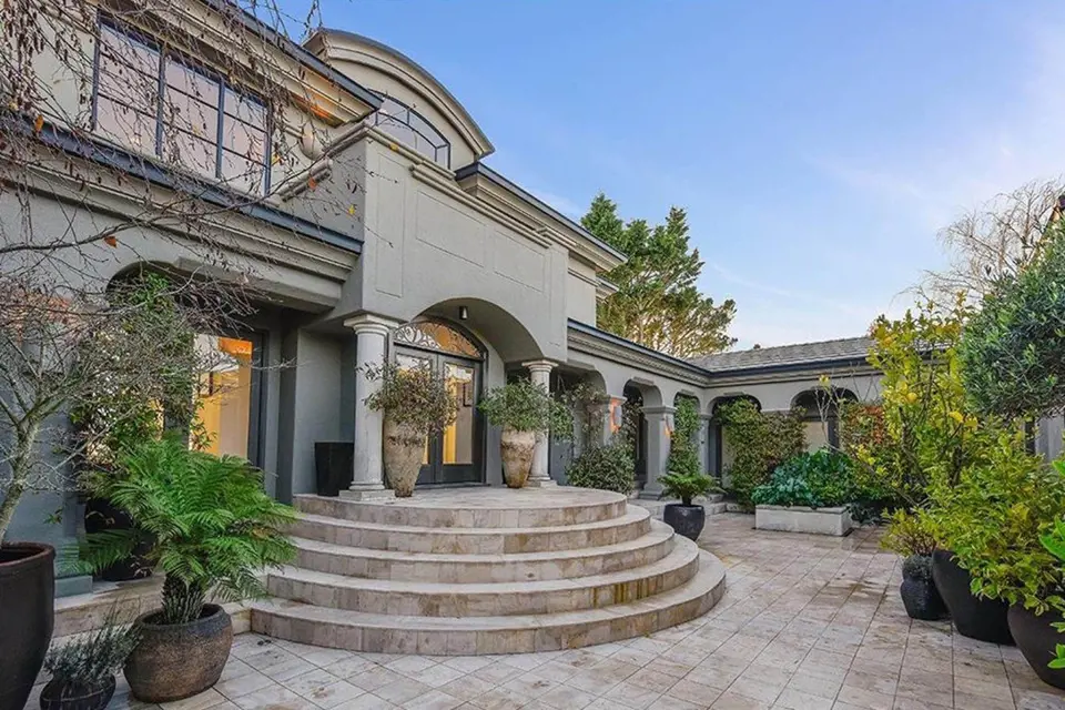Lars Ulrich prodává luxusní dům nedaleko San Franciska za závratných 12 milionů dolarů.