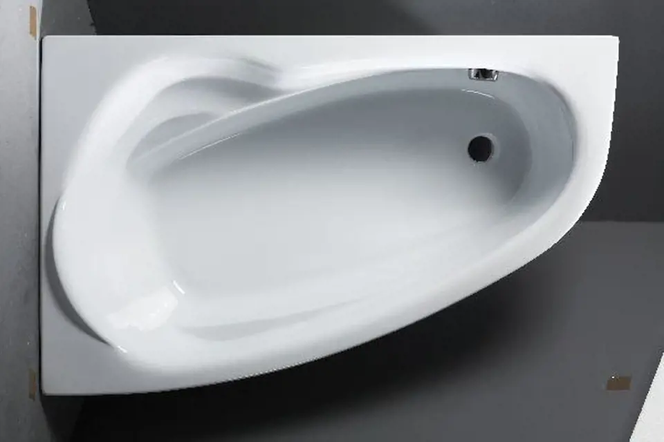 Moderní materiály umožňují vany různě tvarovat.
