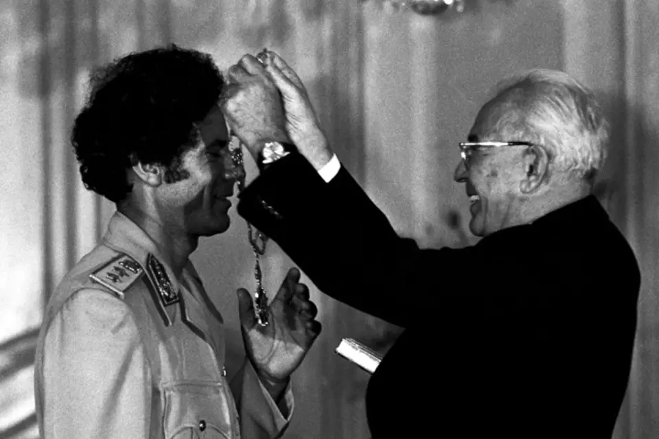 Muammar Kaddáfí s Gustávem Husákem; 1982