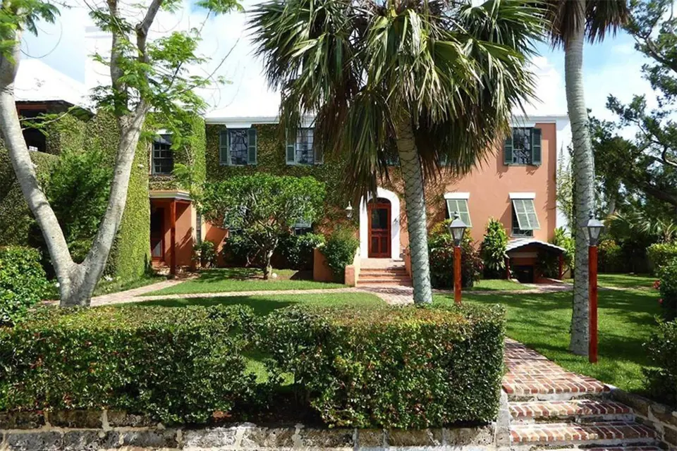 Dům na Bermudách prodávají za 10,6 milionu dolarů.