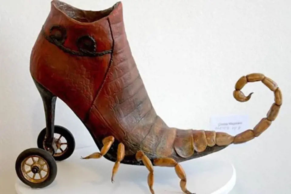 Galerie podivných módních výstřelků ve světě bot