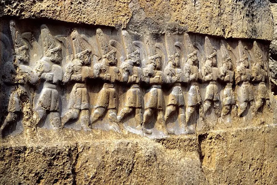 Dvanáct chetitských bohů