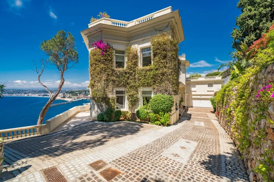Sean Connery prodává vilu v Nice.