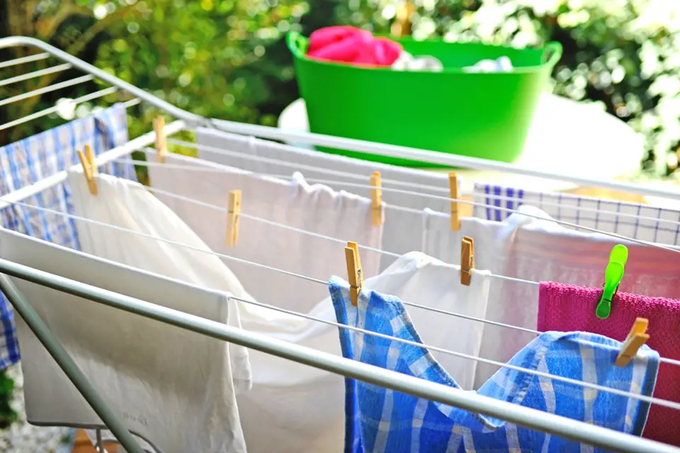 Při sušení prádla využijete staré silonky