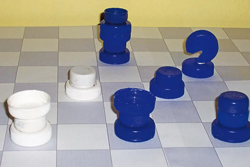 šachy z úzávěrů