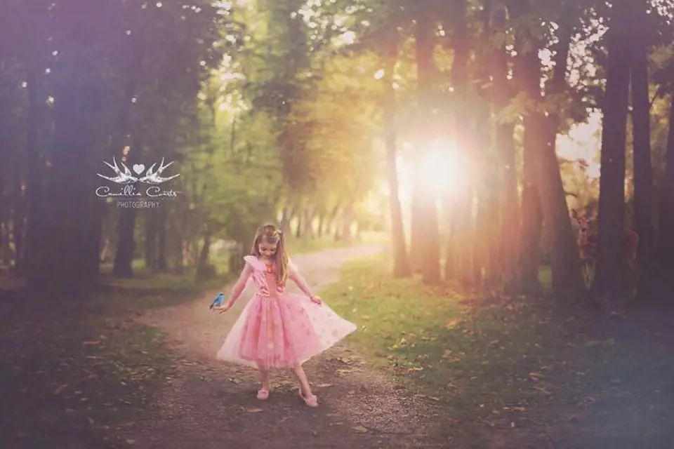 Překrásná snová galerie: Fotografka plní své dceři sen každé malé holčičky!