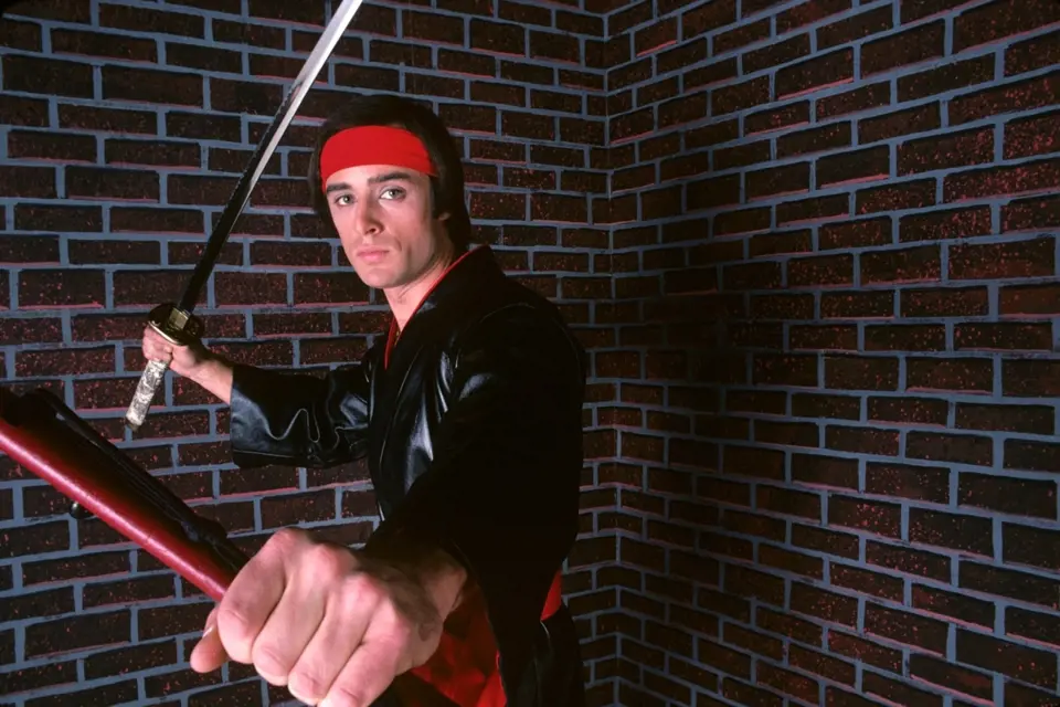Ve snímku Samurai (1979) si překvapivě zahrál samuraje.