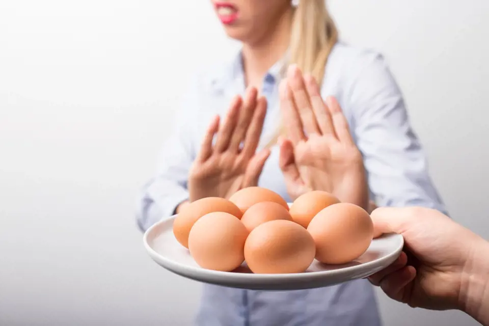 Zařaďte vejce zpět do svého jídelníčku, zdravotní rizika spojená s jejich konzumací jsou už dávno pasé.