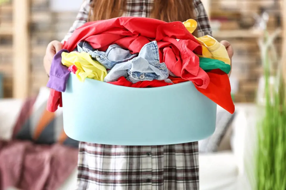Špinavé prádlo se doma kupí každý den