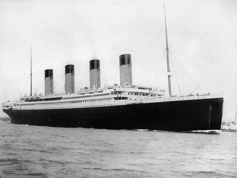 Titanic opouští Southampton