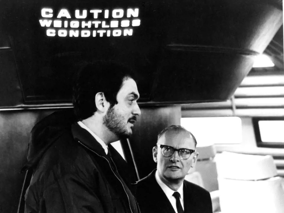 Arthur (vpravo) s režisérem Stnaley Kubrickem při natáčení Vesmírné odysey.
