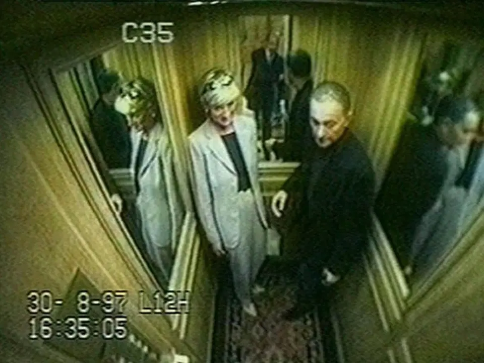 Den před svou smrtí se Diana a Fayed ubytovali v hotelu Ritz v Paříži