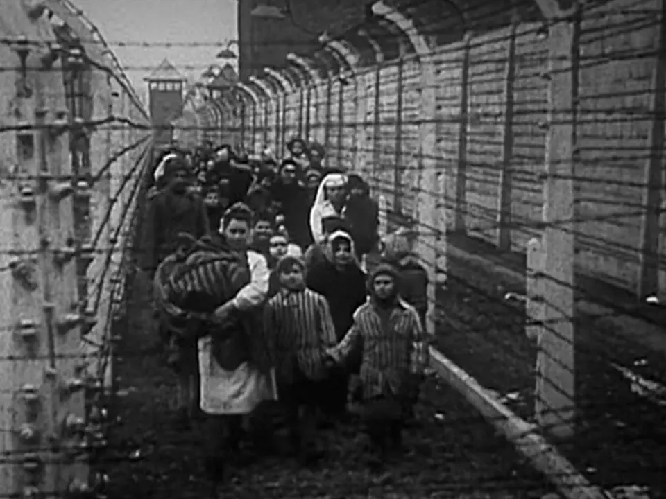 Být dítětem v koncentračním táboře, bylo hrozné. Valná většina dětí tábor nepřežila.