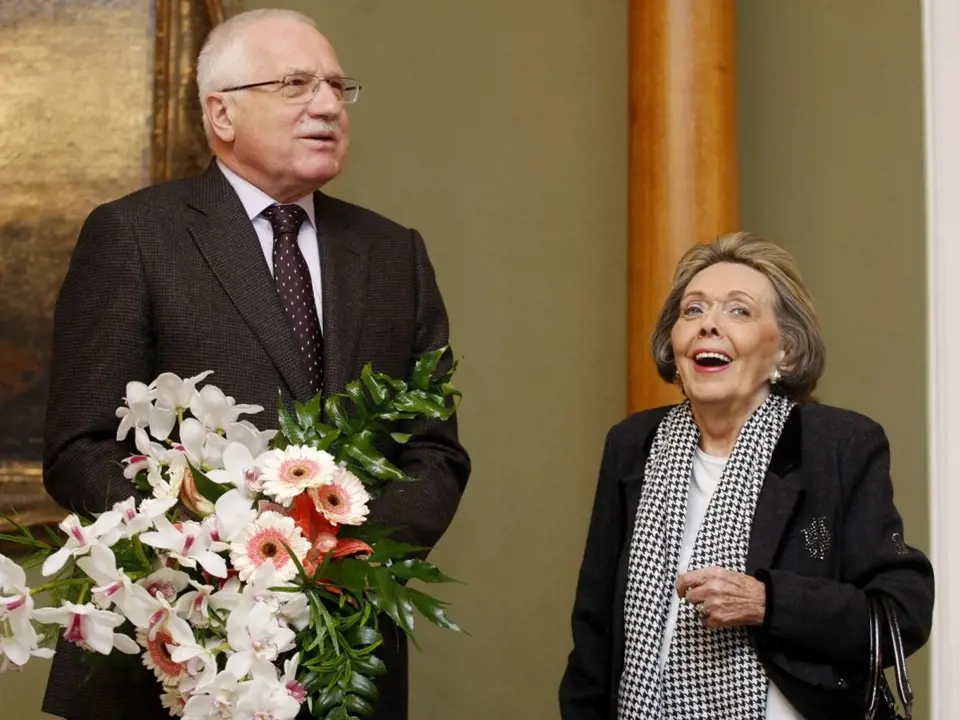 Jak šel čas s Jiřinou Jiráskovou: V roce 2011 s prezidentem Klausem