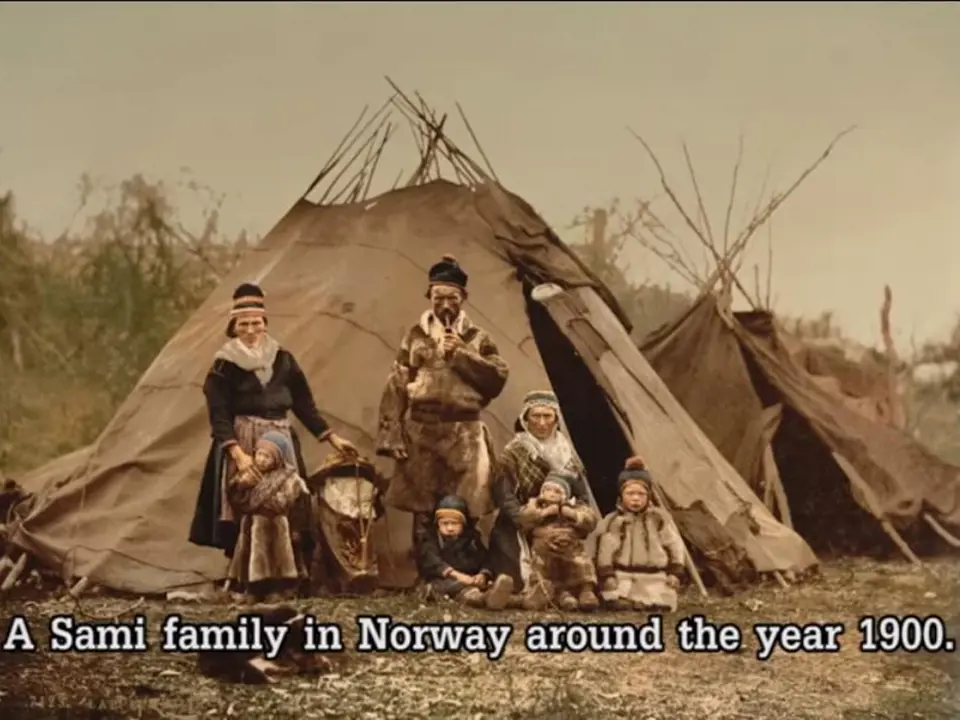Rodina kočovníků v Norsku kolem roku 1900.