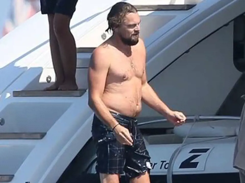Leonardo DiCaprio rozhodně svůj čas v posilovně netráví.