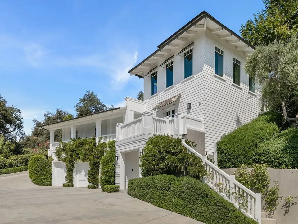 DJ Calvin Harris prodává svůj dům v Beverly Hills za půl miliardy korun
