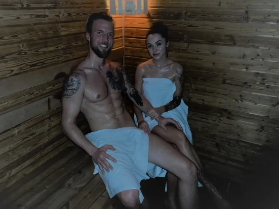 Ondřej Bábor a jeho snoubenka se potili v sauně
