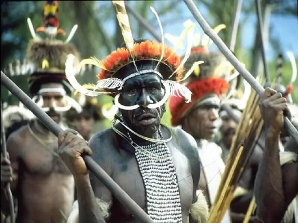 Ilustrační foto - Papua-Nová Guinea - kmenoví válečníci