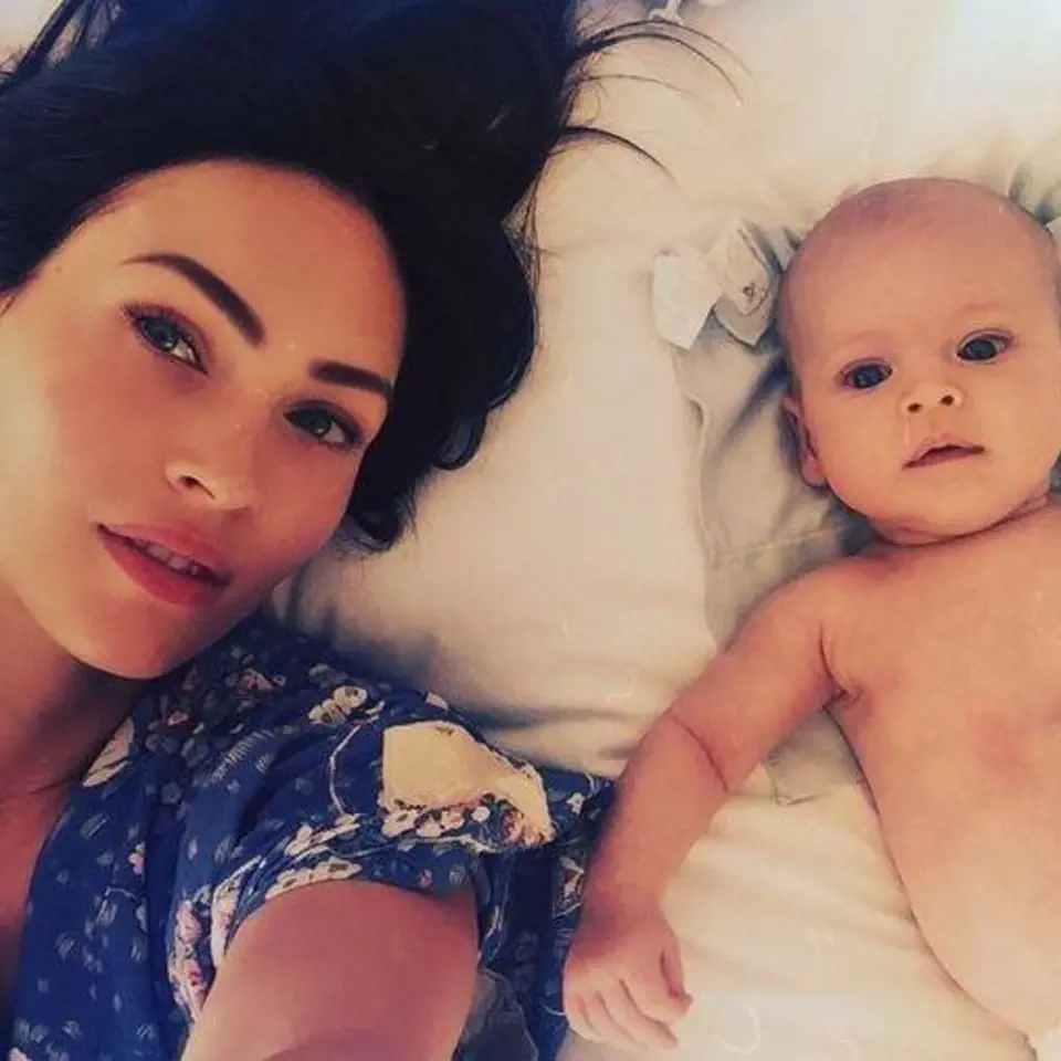 Megan Fox porodila třetího syna Journey Rivera