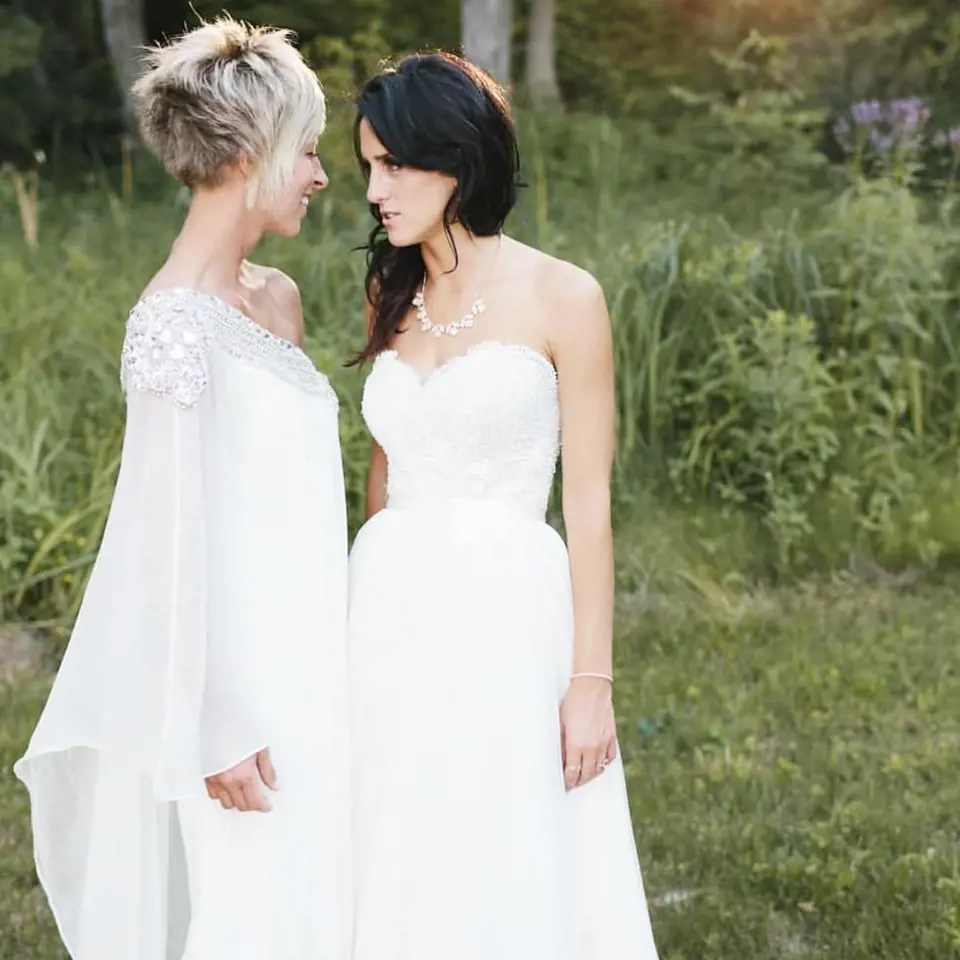 Lesbická svatba je přehlídkou romantiky, ryzích citů a spontánnosti.