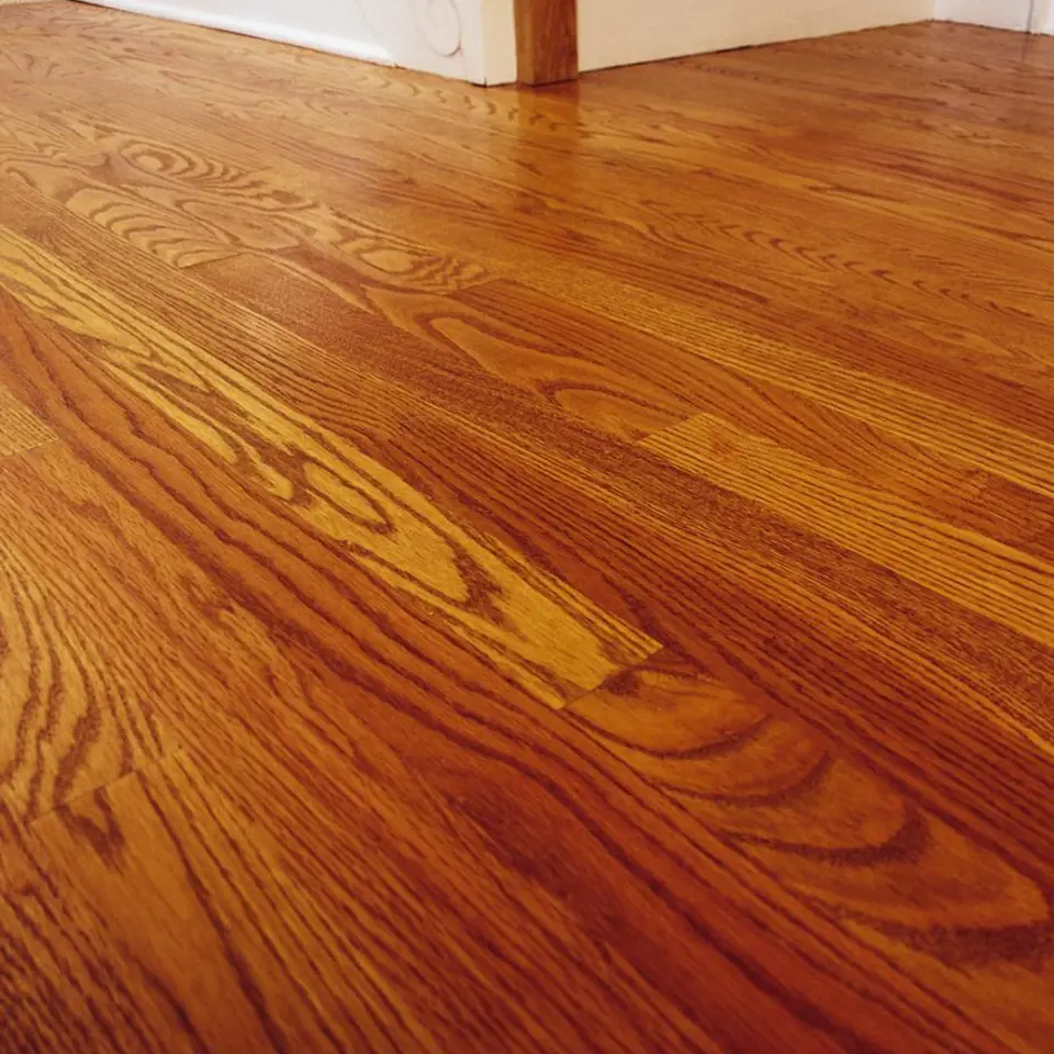 Vinylové podlahy dokáží věrně imitovat dřevo, kámen a další materiály používané na podlahy.