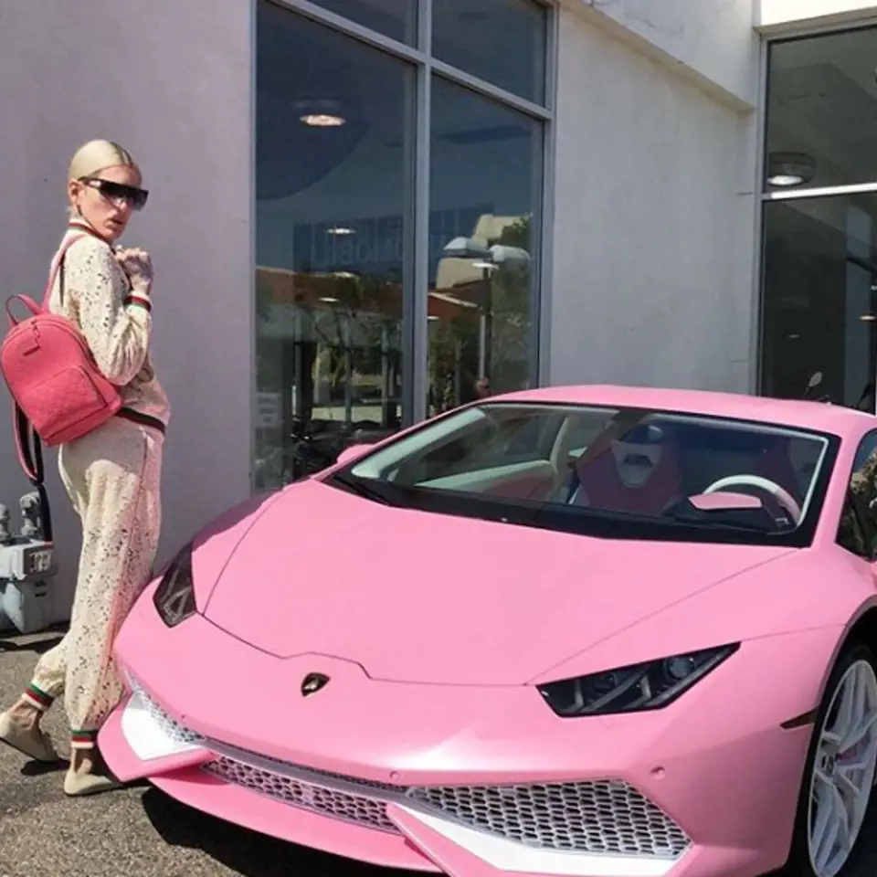 Nedávno si koupil Lamborghini a u toho vzpomínal na své začátky, kdy neměl ani na placení nájmu.