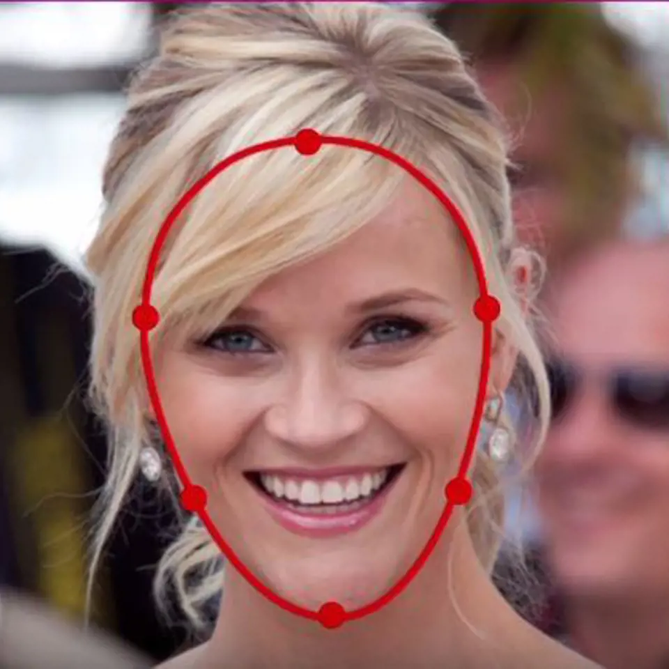 Herečka Reese Whiterspoon je typickou majitelkou srdcového tvaru obličeje. 