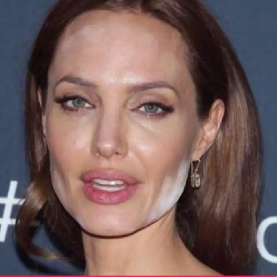 Angelina Jolie - transparentní pudr je potřeba do pleti dobře zapracovat