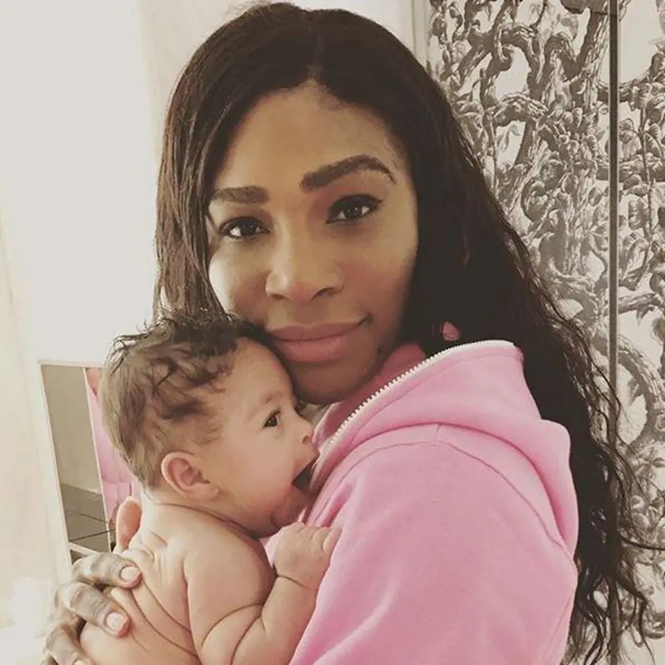 Za poslední tři měsíce toho tenisová hvězda Serena Williams (36) stihla opravdu mnoho! Nejen, že porodila dceru Alexis Olympii, ale už šest týdnů po porodu se vdala za jejího tatínka miliardáře Alexise Ohaniana (34).